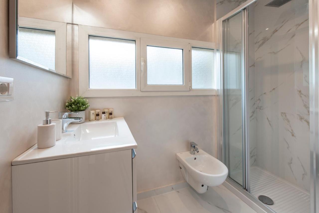 Bnbutler Friuli, 24 - Porta Romana Apartment Milan Bagian luar foto